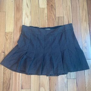 Abercrombie and Fitch knit pleated skirt size XL